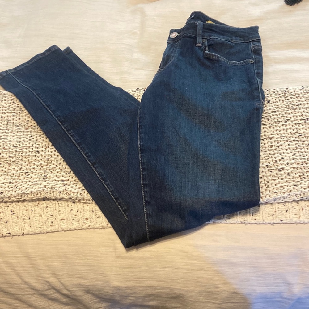 Women's Straight Leg Jeans